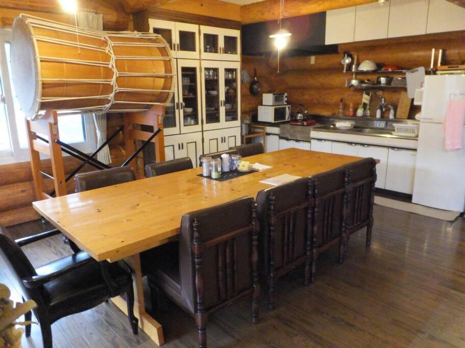Log House *